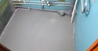 Наливной пол в туалете Ирбит, цена от 872 руб.